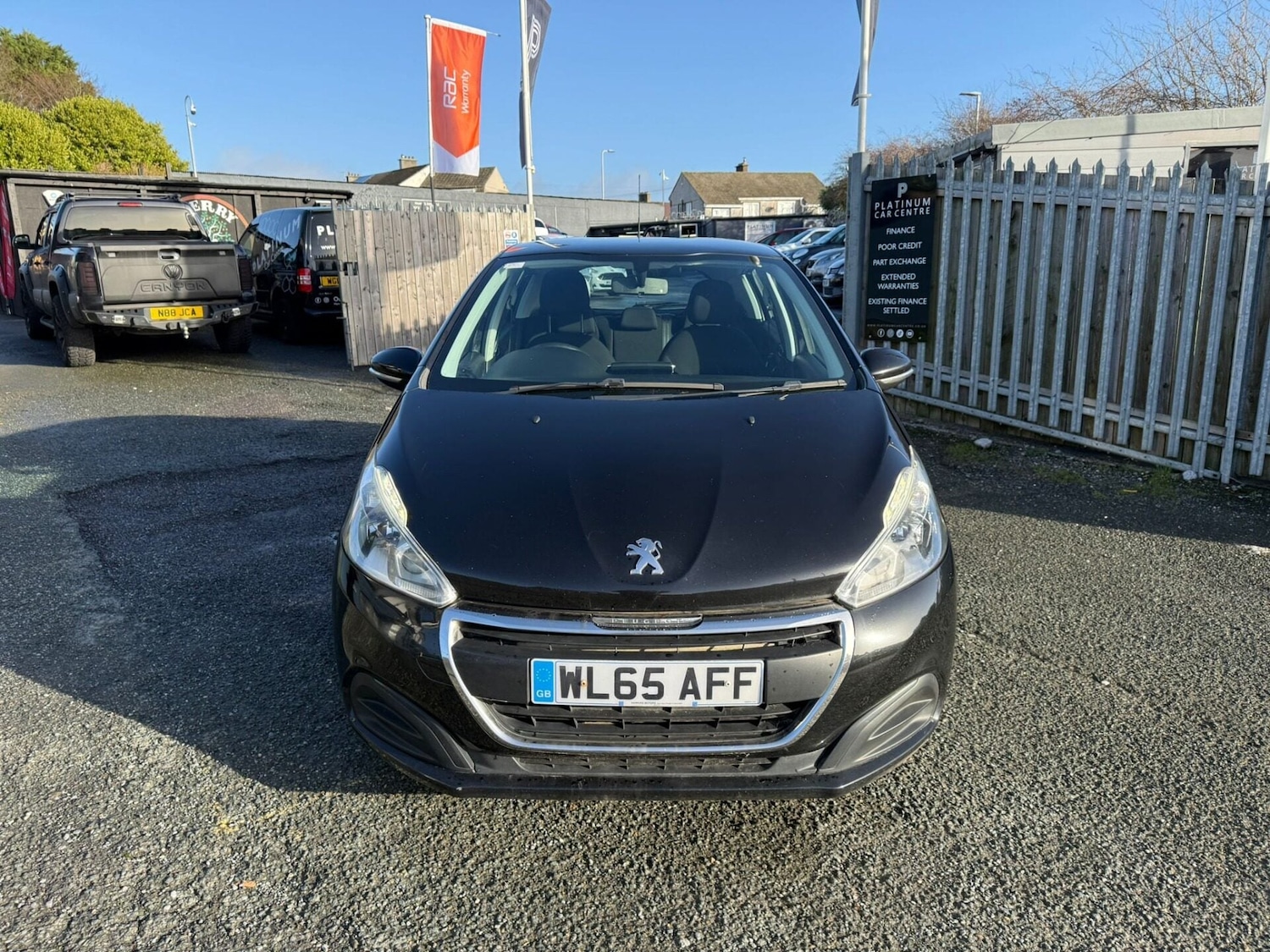 Used Peugeot 208 2015 for sale - 76794751: Photo 2