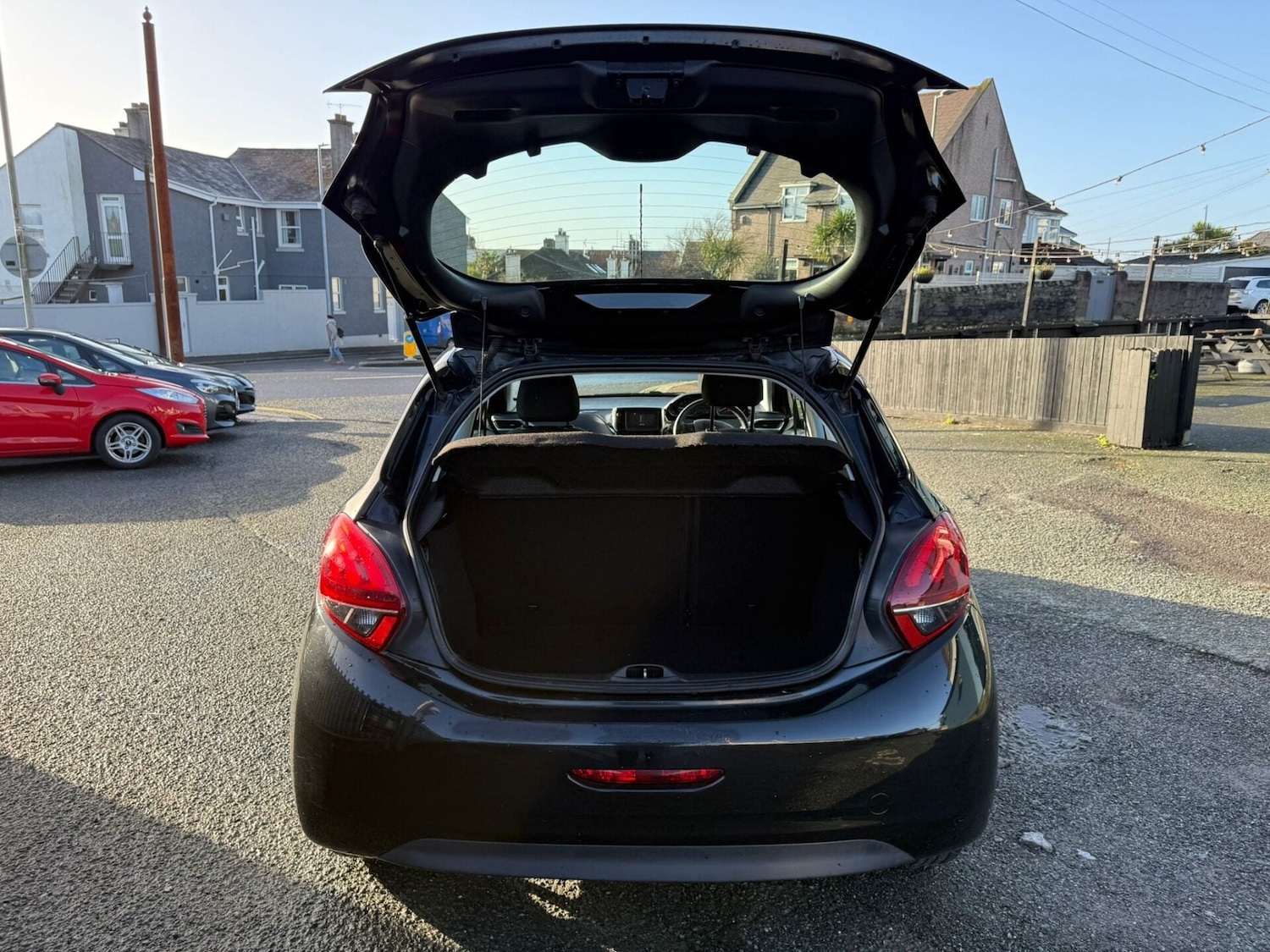 Used Peugeot 208 2015 for sale - 76794751: Photo 6