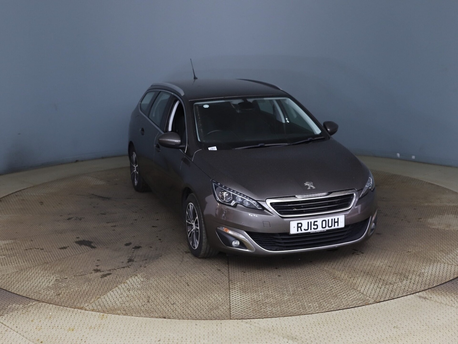 Used Peugeot 308 2015 for sale - 77803300: Photo 9
