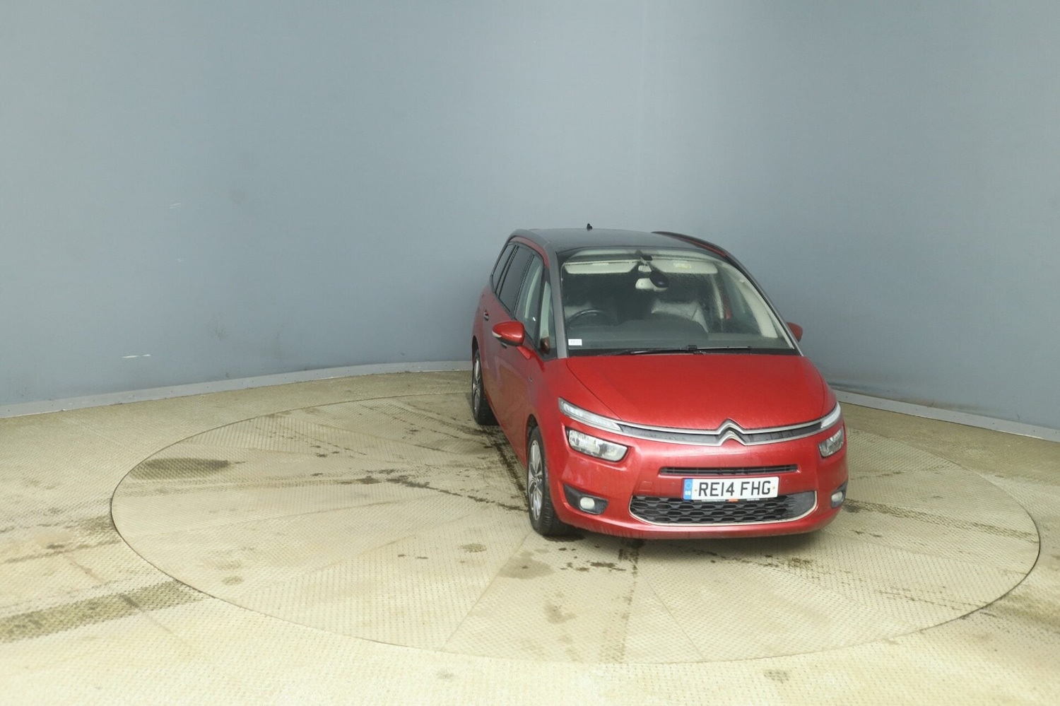 Used Citroen Grand C4 Picasso 2014 for sale - 77932774: Photo 2