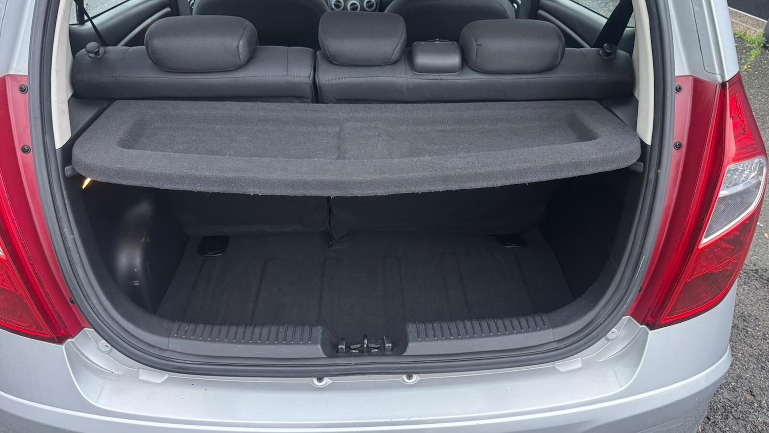 Used Hyundai i10 2012 for sale - 76736537: Photo 7