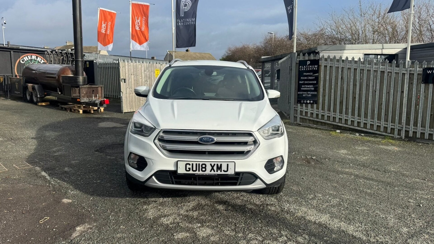 Used Ford Kuga 2018 for sale - 77268646: Photo 2