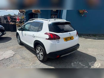 Used Peugeot 2008 2017 for sale - 79504114: Photo