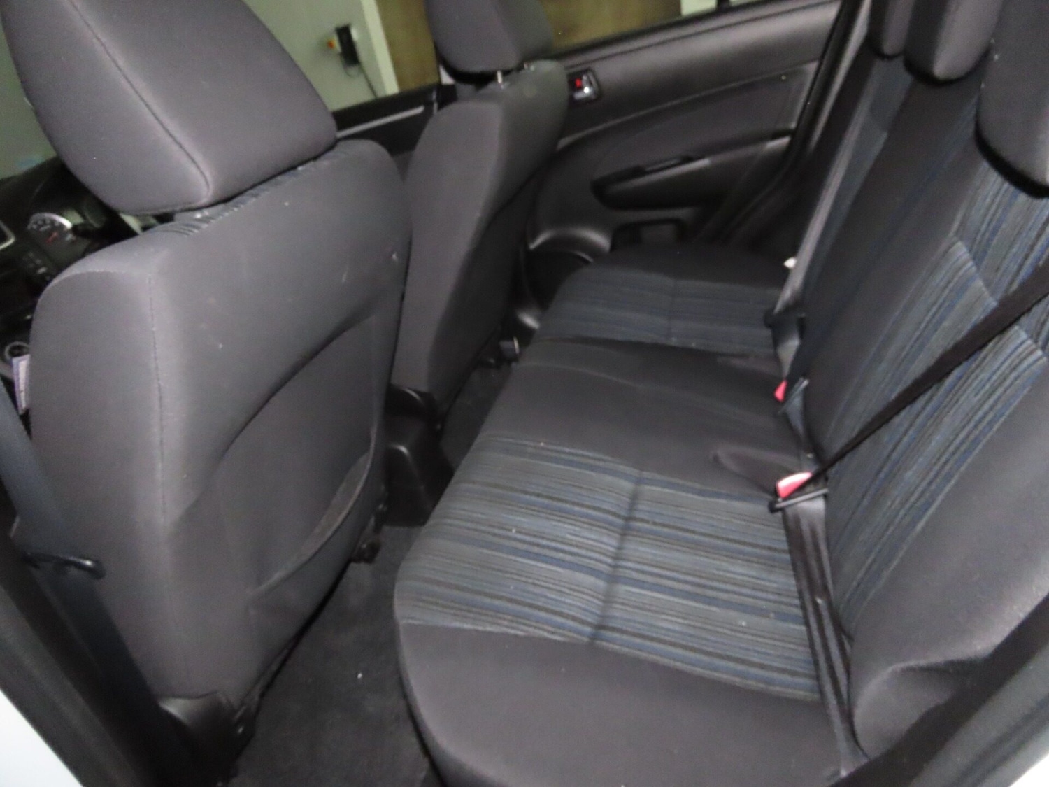 Used Suzuki Swift 2016 for sale - 76478072: Photo 5