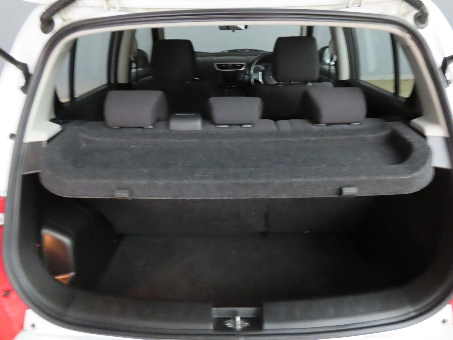 Used Suzuki Swift 2016 for sale - 76478072: Photo 7