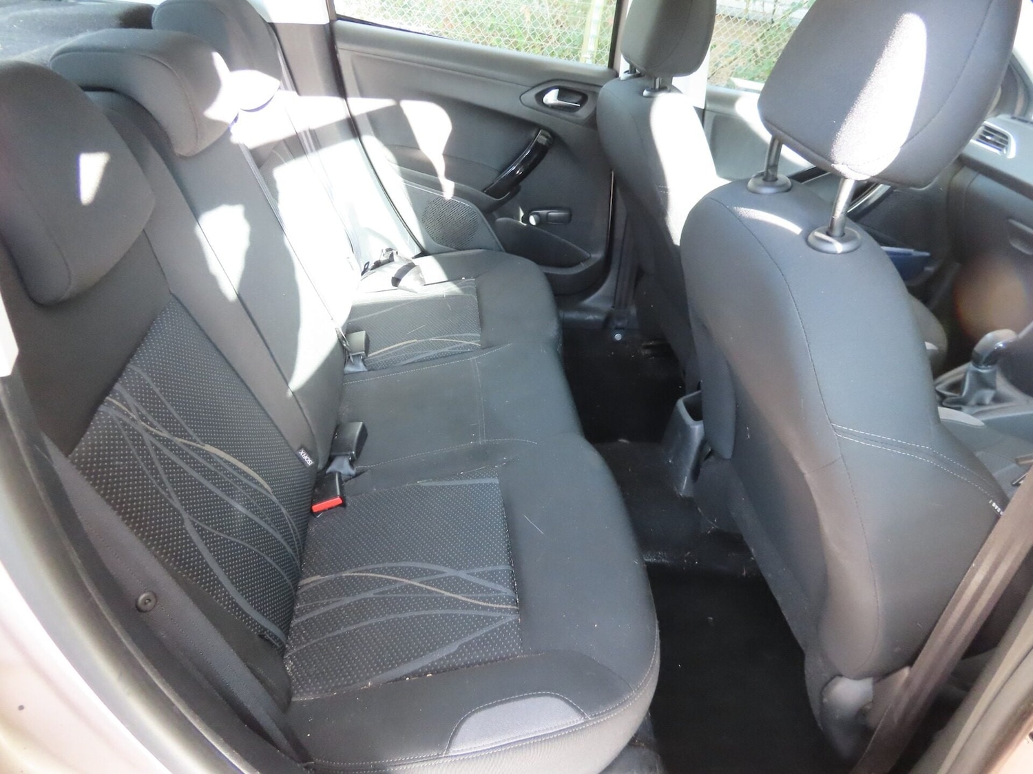 Used Peugeot 208 2014 for sale - 77517648: Photo 8