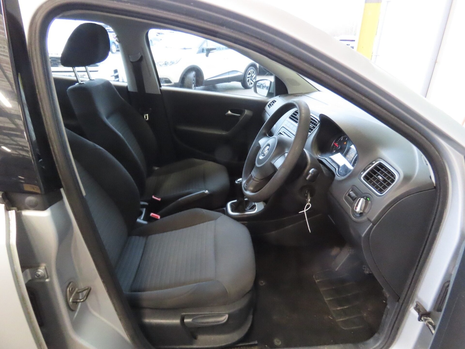 Used Volkswagen Polo 2011 for sale - 77447674: Photo 10