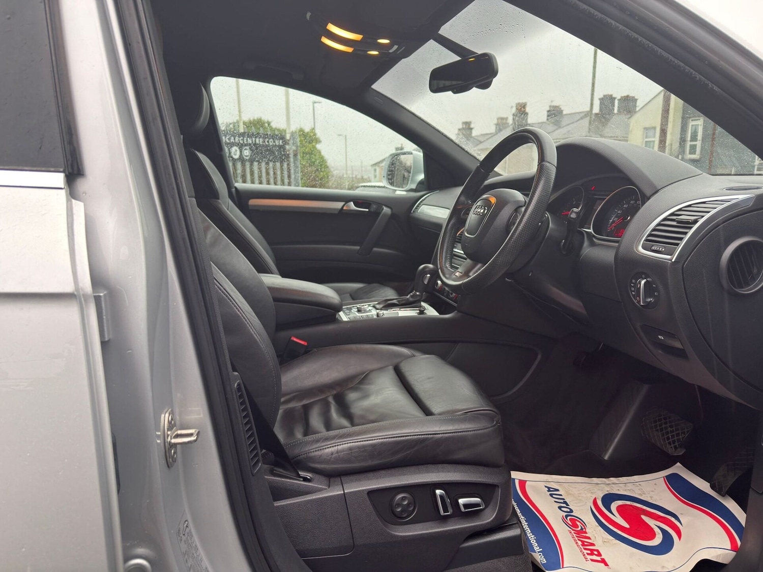 Used Audi Q7 2010 for sale - 76969857: Photo 7