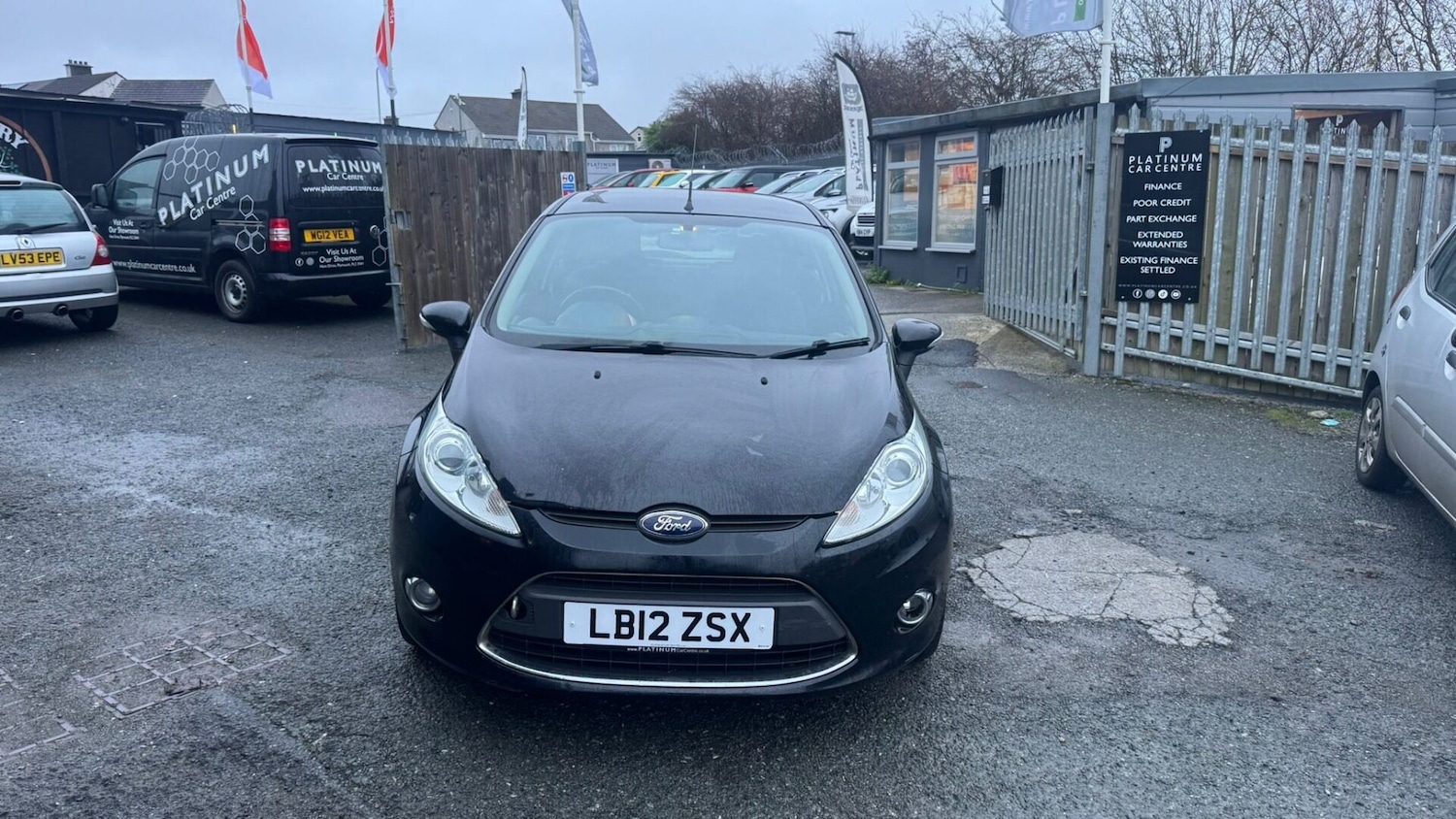 Used Ford Fiesta 2012 for sale - 76651150: Photo 2