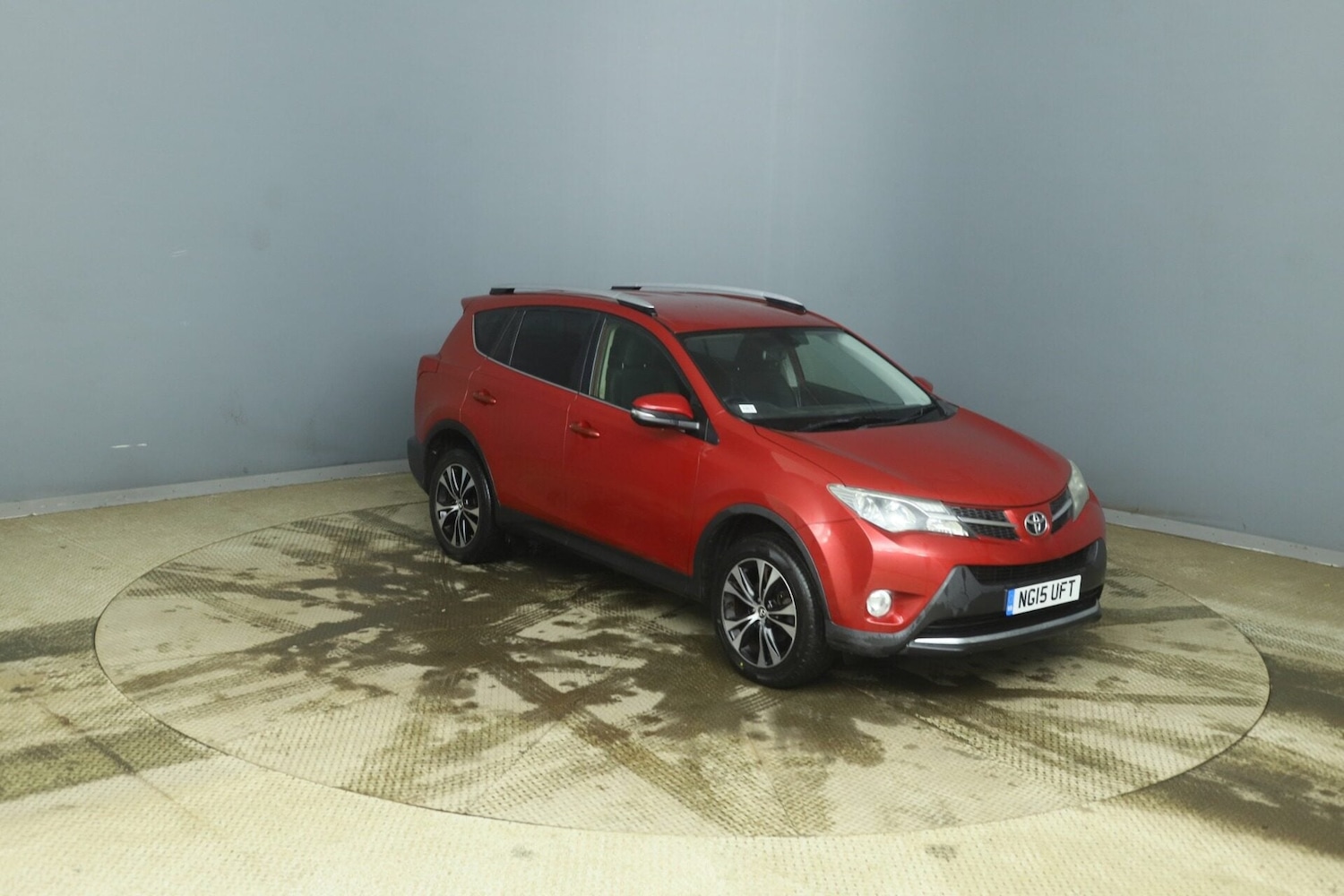 Used Toyota RAV4 2015 for sale - 77744447: Photo 1