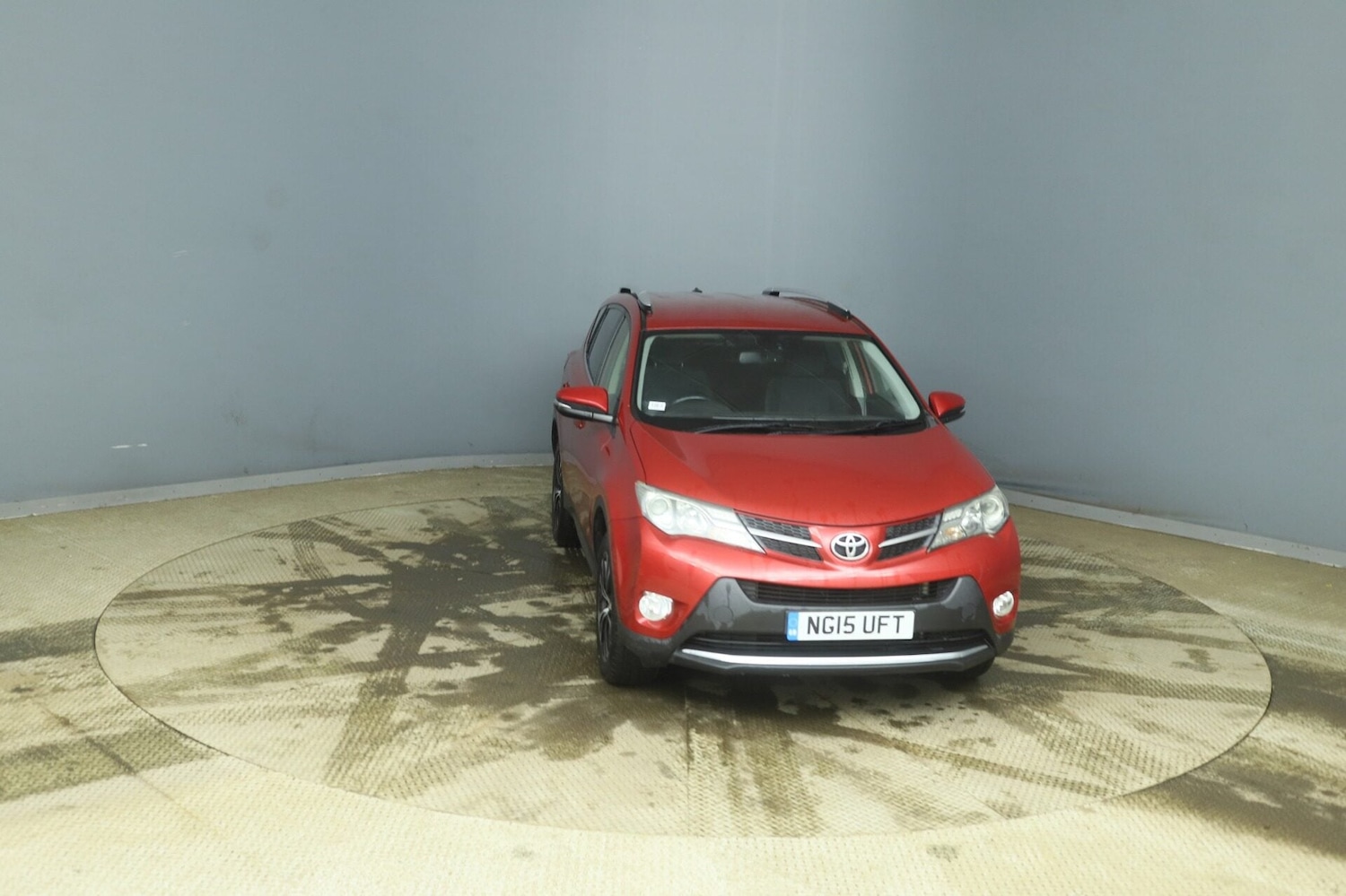 Used Toyota RAV4 2015 for sale - 77744447: Photo 2