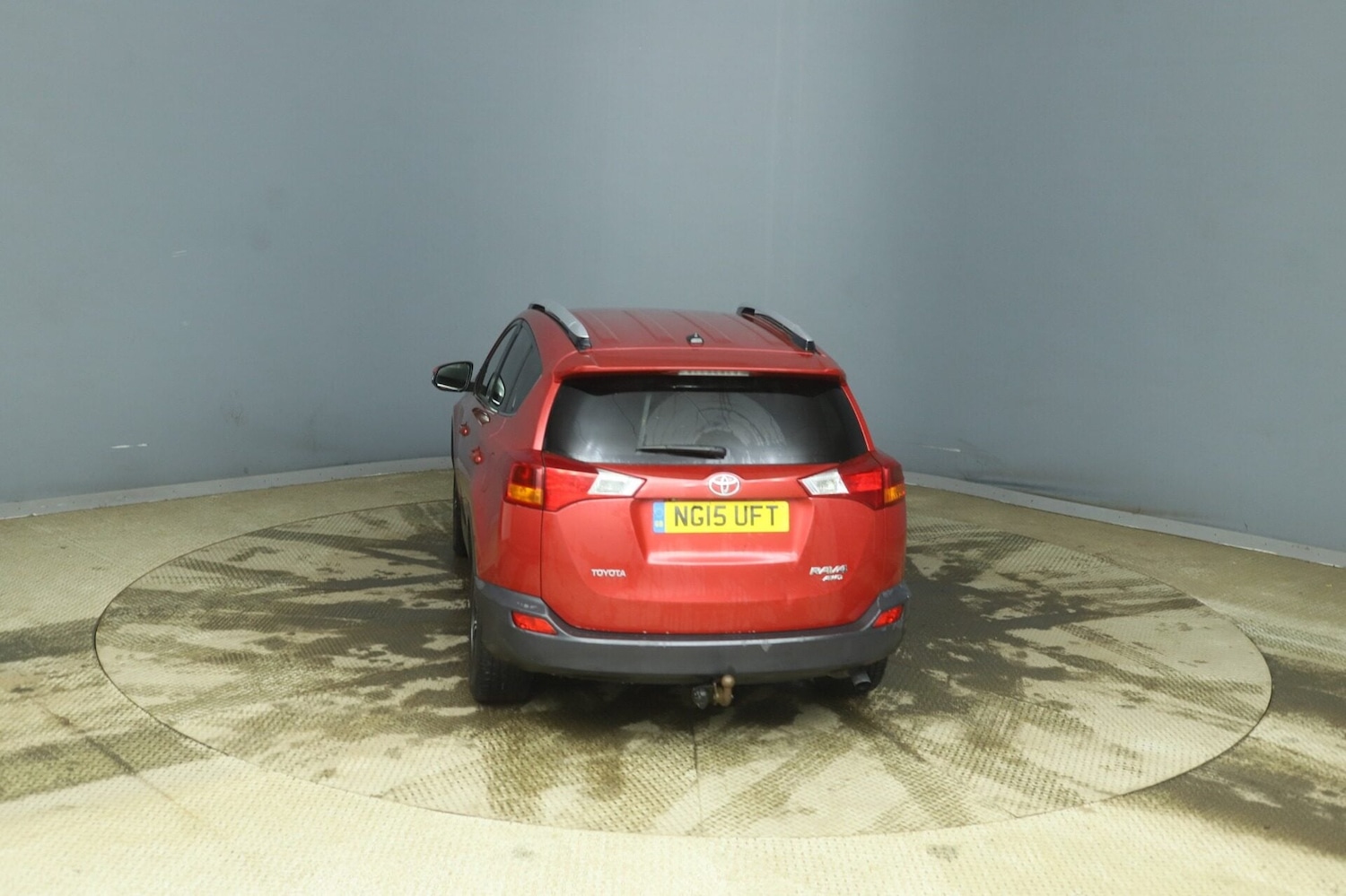 Used Toyota RAV4 2015 for sale - 77744447: Photo 4