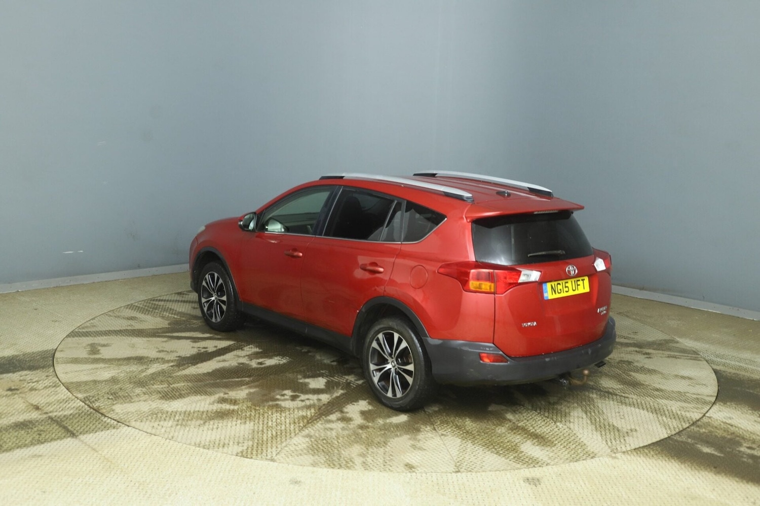 Used Toyota RAV4 2015 for sale - 77744447: Photo 5