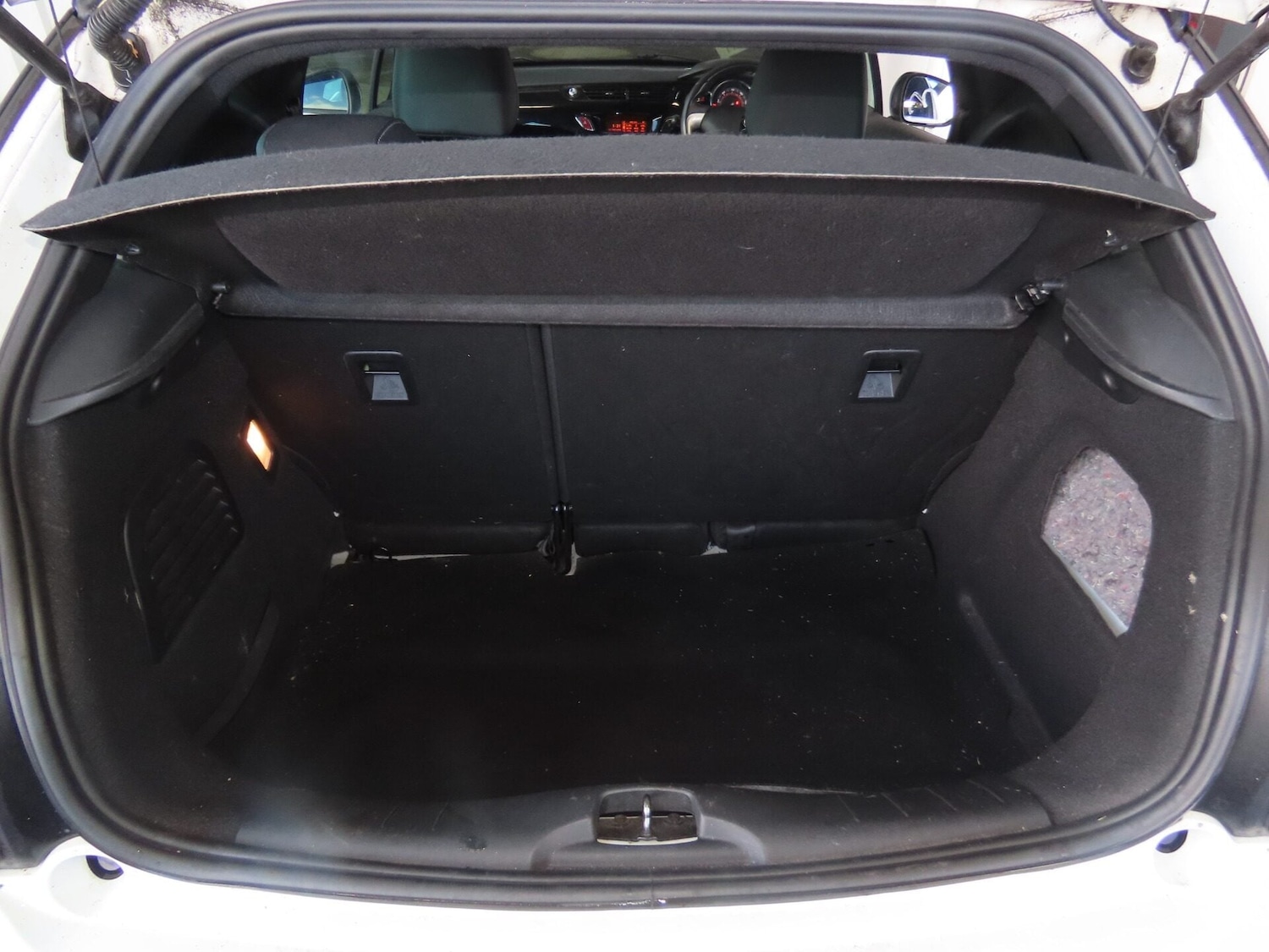 Used Citroen DS3 2013 for sale - 77324615: Photo 9