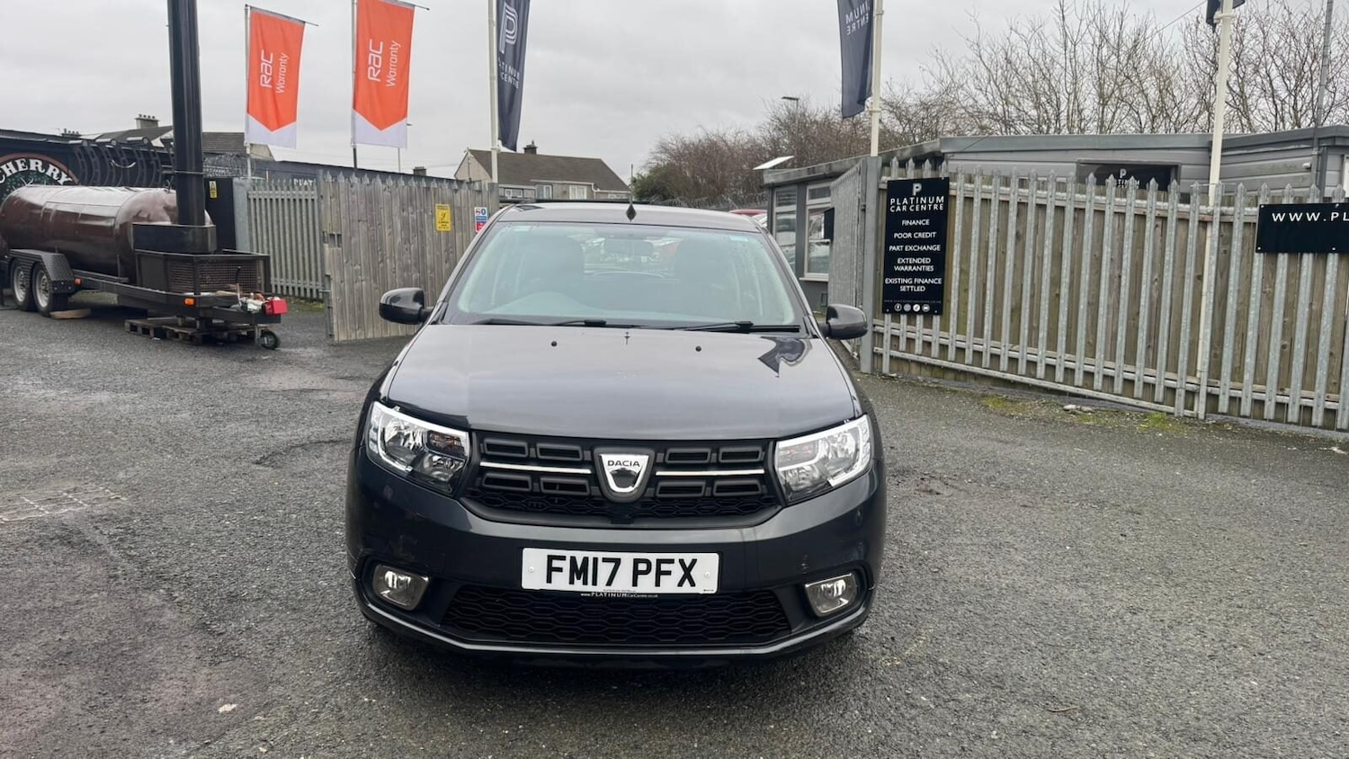 Used Dacia Sandero 2017 for sale - 77268650: Photo 2