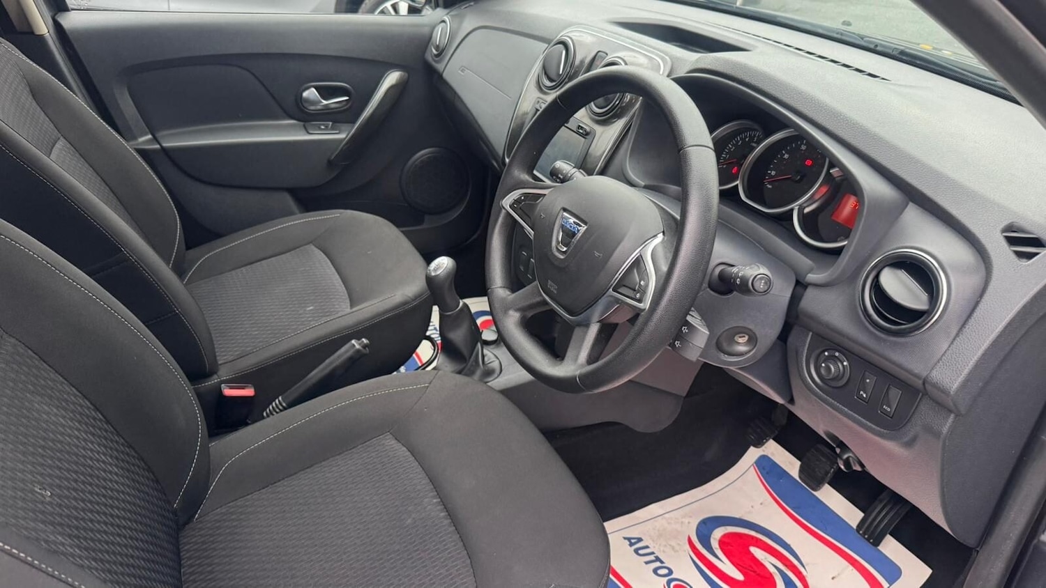 Used Dacia Sandero 2017 for sale - 77268650: Photo 8