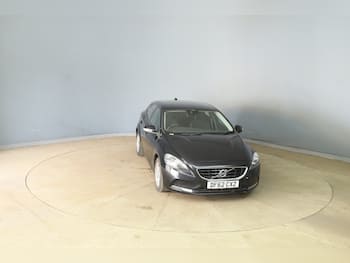 Used Volvo V40 2013 for sale - 79640132: Photo