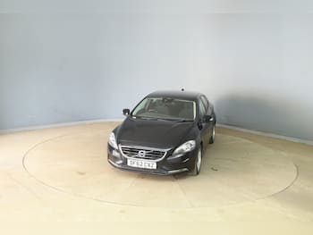 Used Volvo V40 2013 for sale - 79640132: Photo