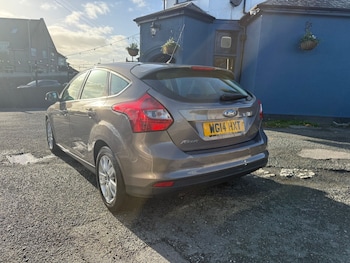 Used Ford Focus 2014 for sale - 76343794: Photo
