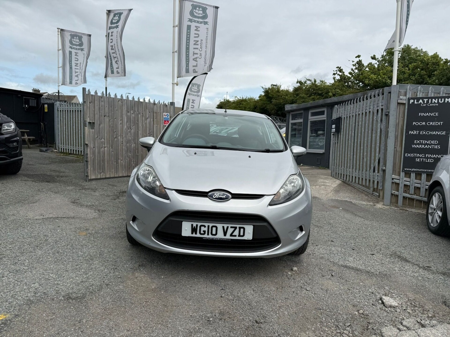 Used Ford Fiesta 2010 for sale - 78190759: Photo 2