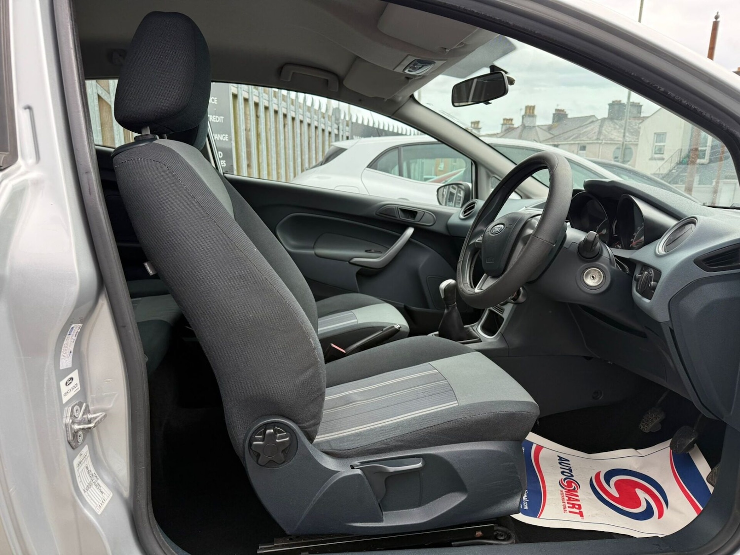 Used Ford Fiesta 2010 for sale - 78190759: Photo 8