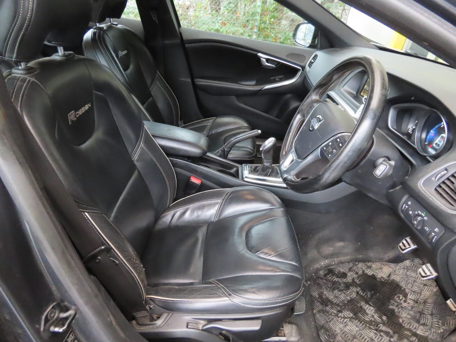 Used Volvo V40 2013 for sale - 76969858: Photo 10