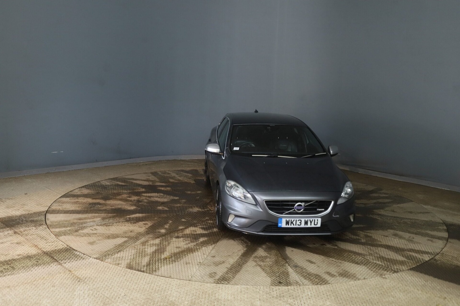 Used Volvo V40 2013 for sale - 76969858: Photo 2
