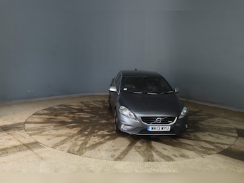 Used Volvo V40 2013 for sale - 76969858: Photo