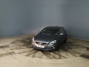 Used Volvo V40 2013 for sale - 76969858: Photo