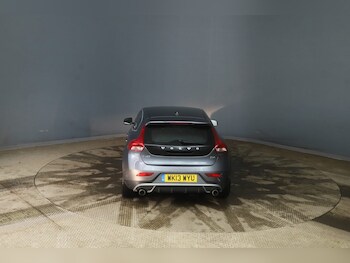 Used Volvo V40 2013 for sale - 76969858: Photo