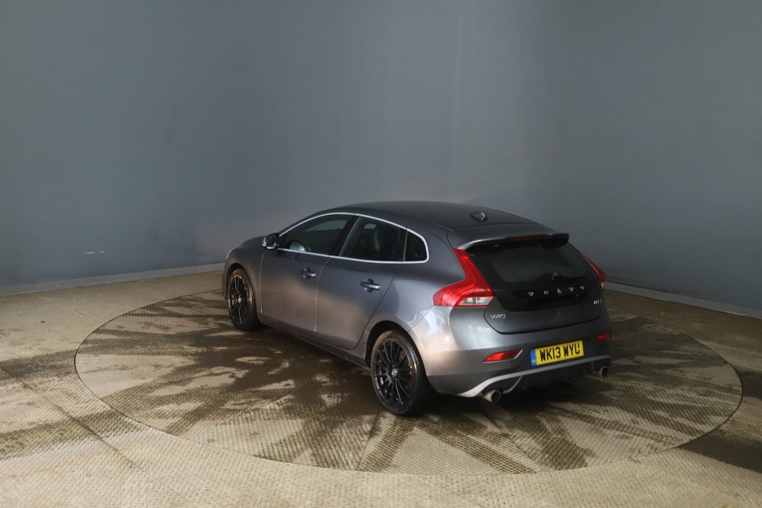 Used Volvo V40 2013 for sale - 76969858: Photo 5