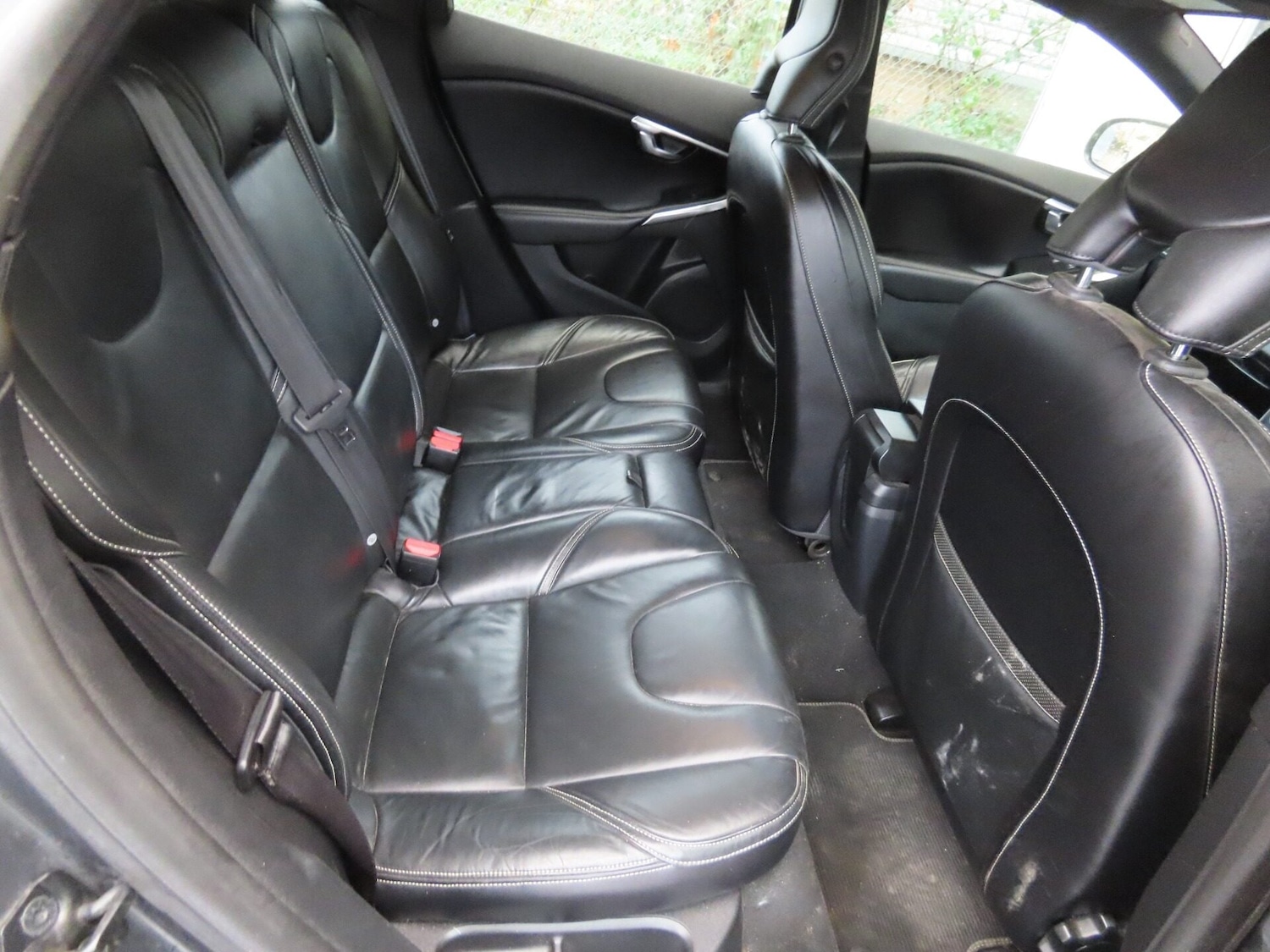 Used Volvo V40 2013 for sale - 76969858: Photo 8