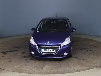 Used Peugeot 208 2013 for sale - 77677308: Photo