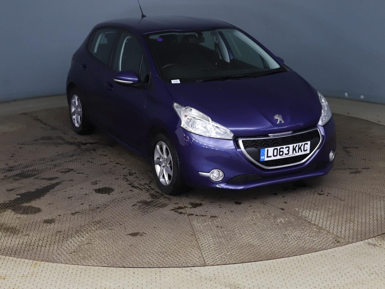 Used Peugeot 208 2013 for sale - 77677308: Photo 3