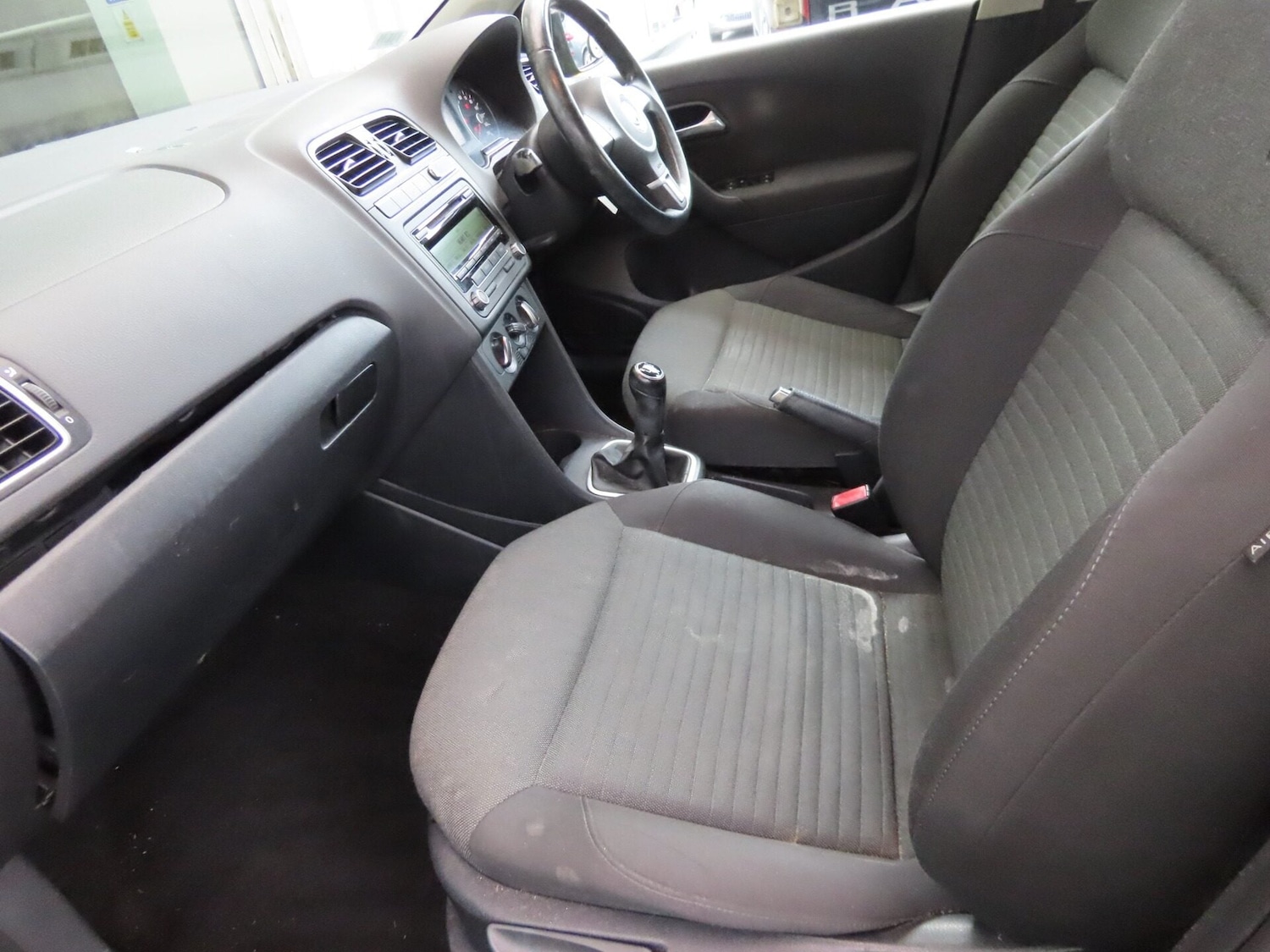 Used Volkswagen Polo 2011 for sale - 77744458: Photo 10