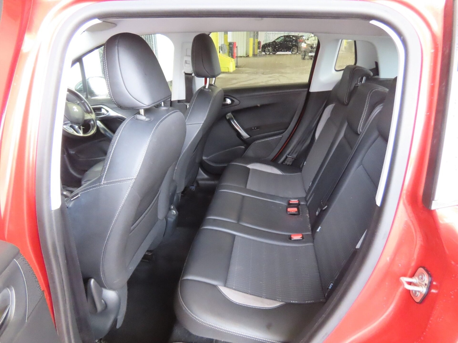 Used Peugeot 2008 2015 for sale - 77716306: Photo 7