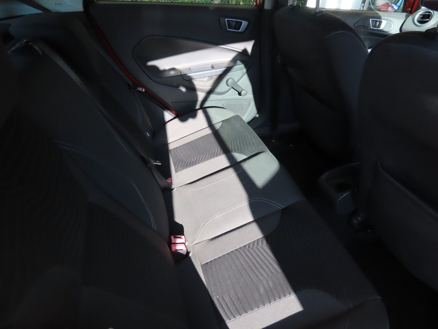 Used Ford Fiesta 2014 for sale - 76403349: Photo 9