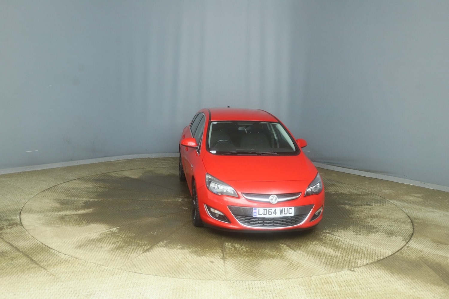 Used Vauxhall Astra 2014 for sale - 77351309: Photo 2