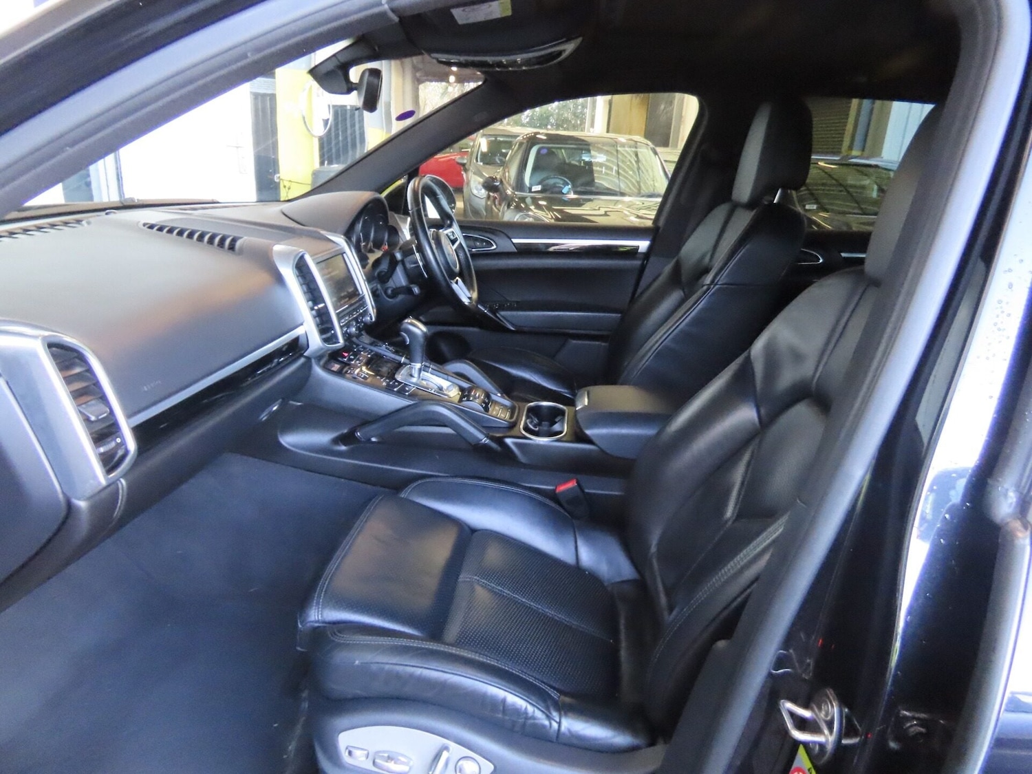 Used Porsche Cayenne 2015 for sale - 77447671: Photo 11