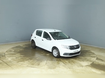 Used Dacia Sandero 2018 for sale - 77351282: Photo