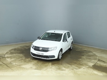 Used Dacia Sandero 2018 for sale - 77351282: Photo