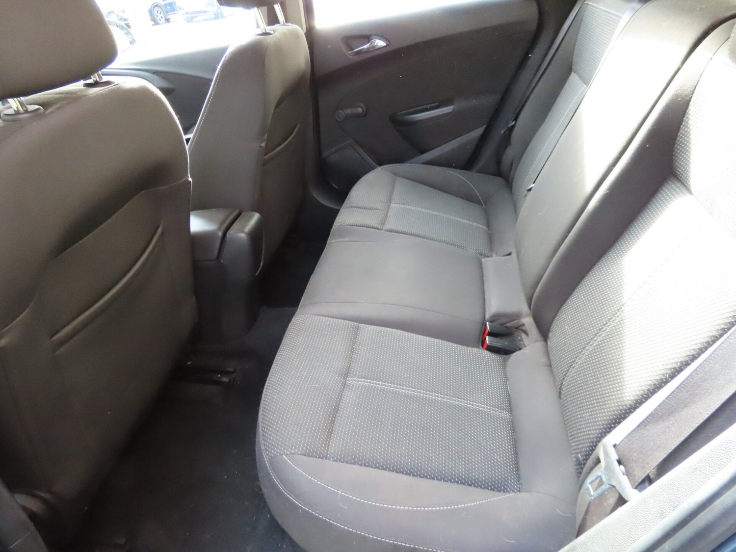 Used Vauxhall Astra 2013 for sale - 77272479: Photo 7