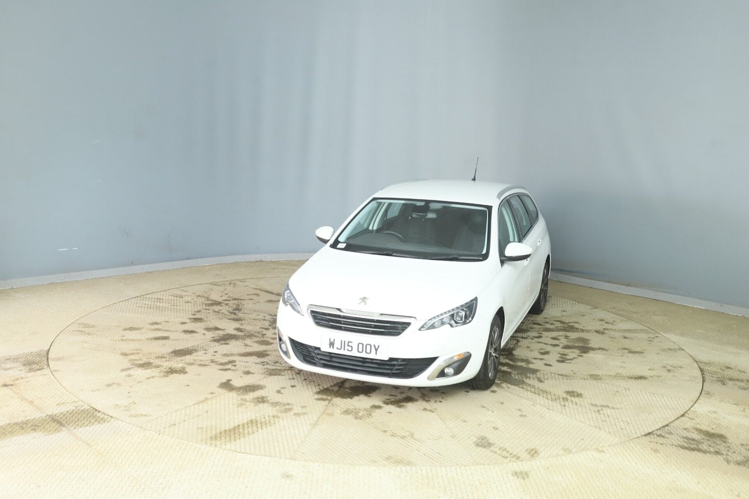 Used Peugeot 308 2015 for sale - 77663567: Photo 2