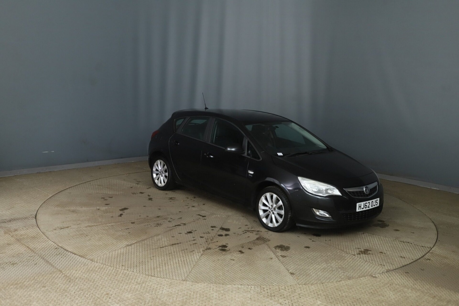 Used Vauxhall Astra 2012 for sale - 76343795: Photo 1