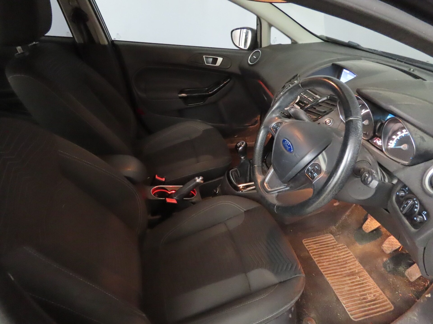 Used Ford Fiesta 2015 for sale - 76343815: Photo 10