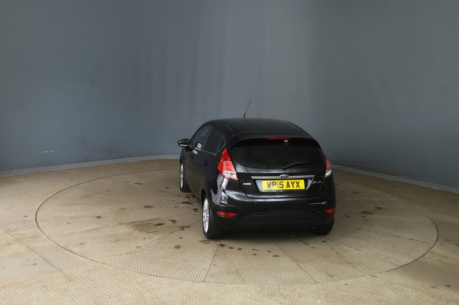 Used Ford Fiesta 2015 for sale - 76343815: Photo 4