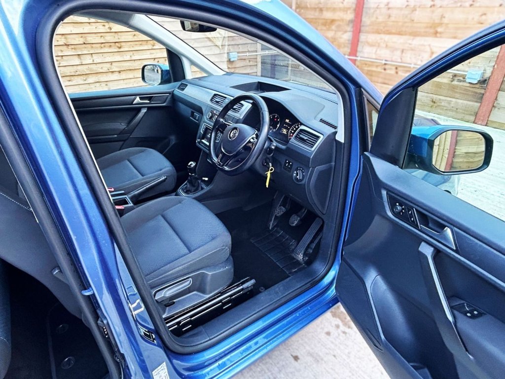 Used Volkswagen Caddy Maxi Life 2017 for sale - 78199911: Photo 16