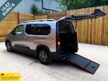 2022 (22) - 5 Seat Auto Wheelchair Accessible Disabled Access Vehicle WAV 5-Door