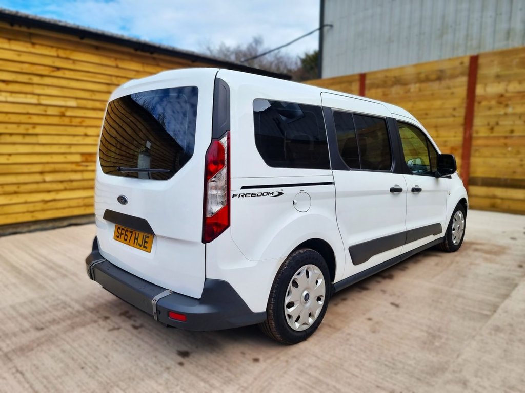 Used Ford Grand Tourneo Connect 2017 for sale - 76132412: Photo 12