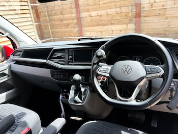 Used Volkswagen Transporter 2021 for sale - 78672838: Photo